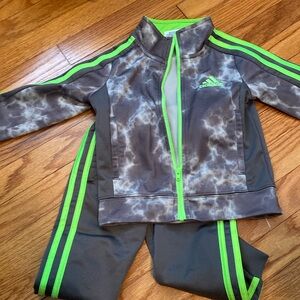 Adidas 2T Track suit